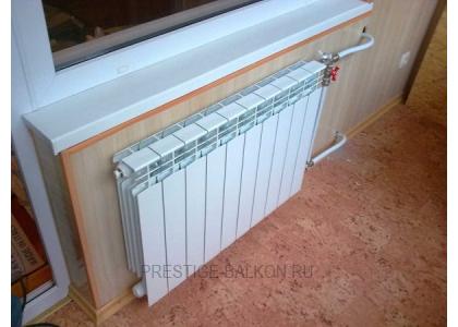 Теплое остекление балкона пластиковыми окнами и установкой масляного обогревателя в Москве