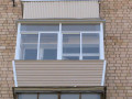Холодное остекление алюминиевыми окнами с выносом и нащельниками